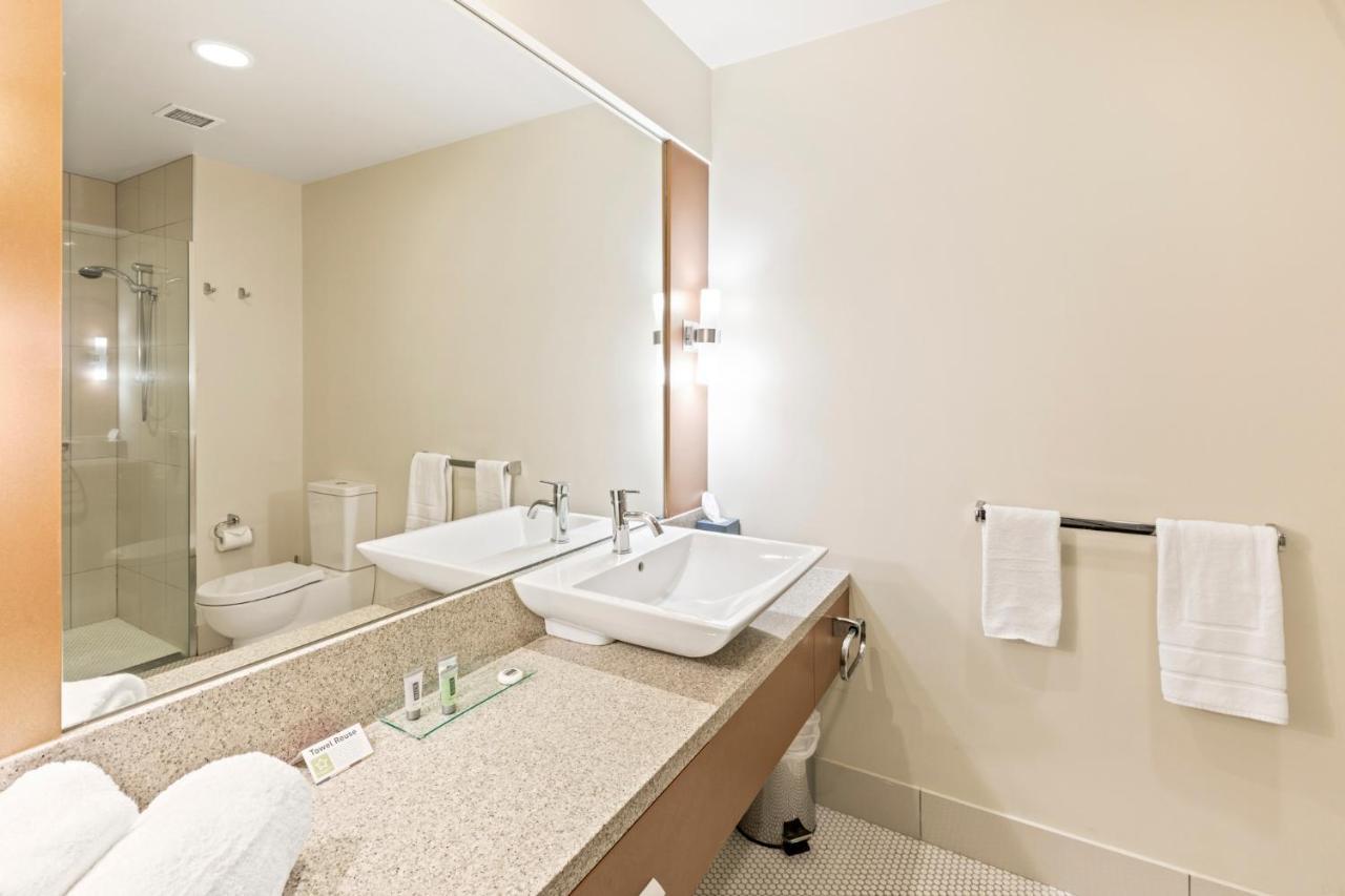The Colmslie Hotel Brisbane Exterior photo