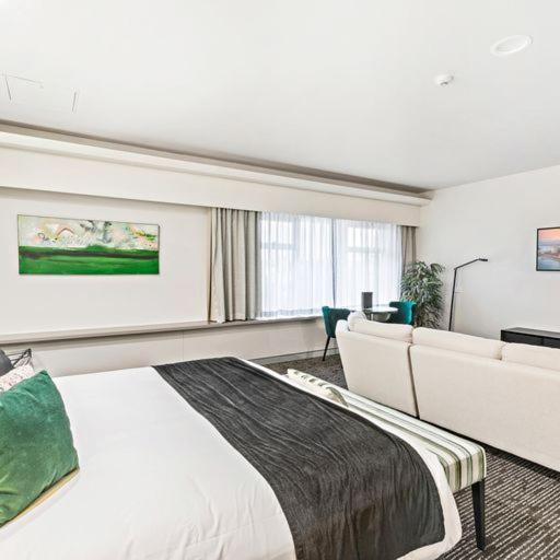 The Colmslie Hotel Brisbane Exterior photo